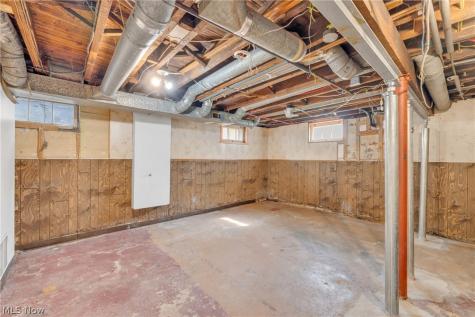 1559 Rosewood Avenue Lakewood OH 44107
