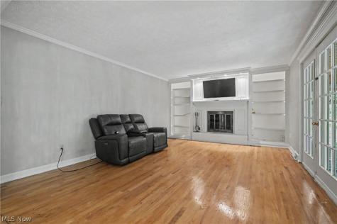 2692 Foxwood Drive Akron OH 44333