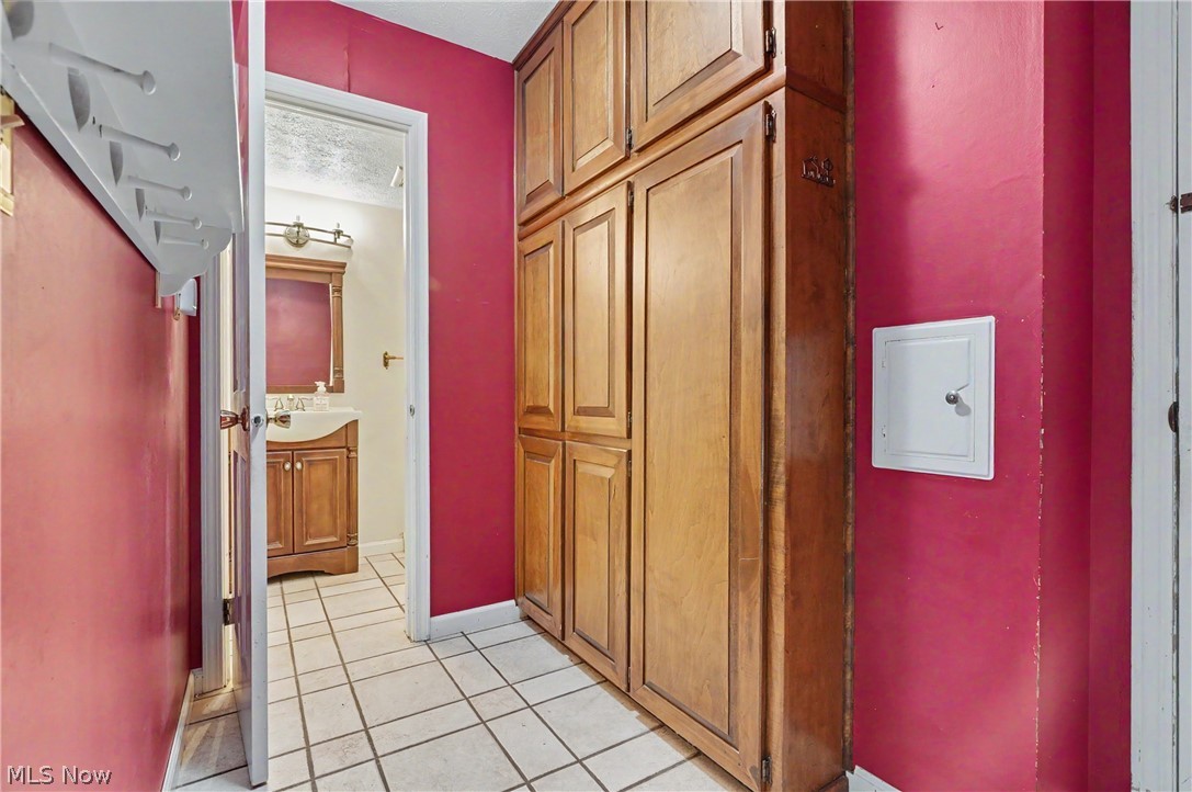 2692 Foxwood Drive Akron OH 44333