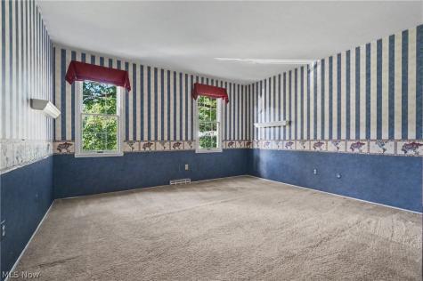 2692 Foxwood Drive Akron OH 44333