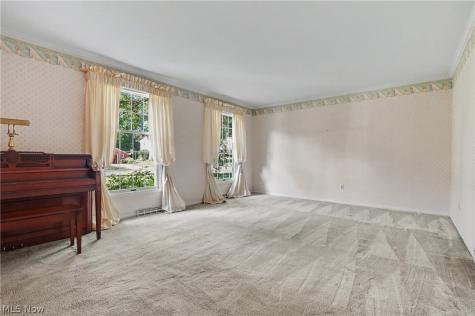 2692 Foxwood Drive Akron OH 44333