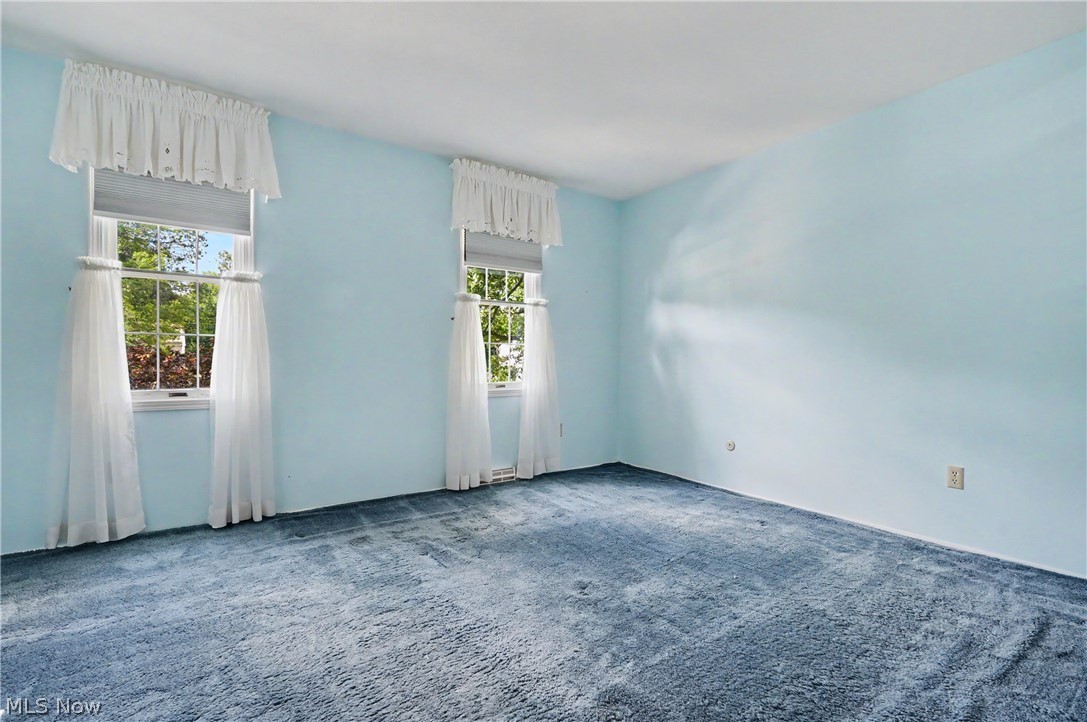 2692 Foxwood Drive Akron OH 44333