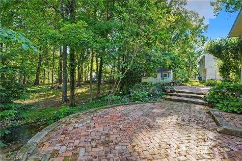 2692 Foxwood Drive Akron OH 44333
