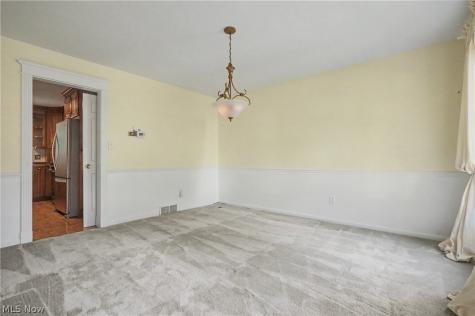 2692 Foxwood Drive Akron OH 44333
