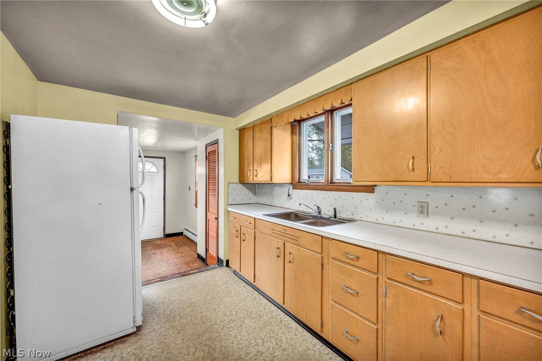 2131 Overland Avenue NE Warren OH 44483