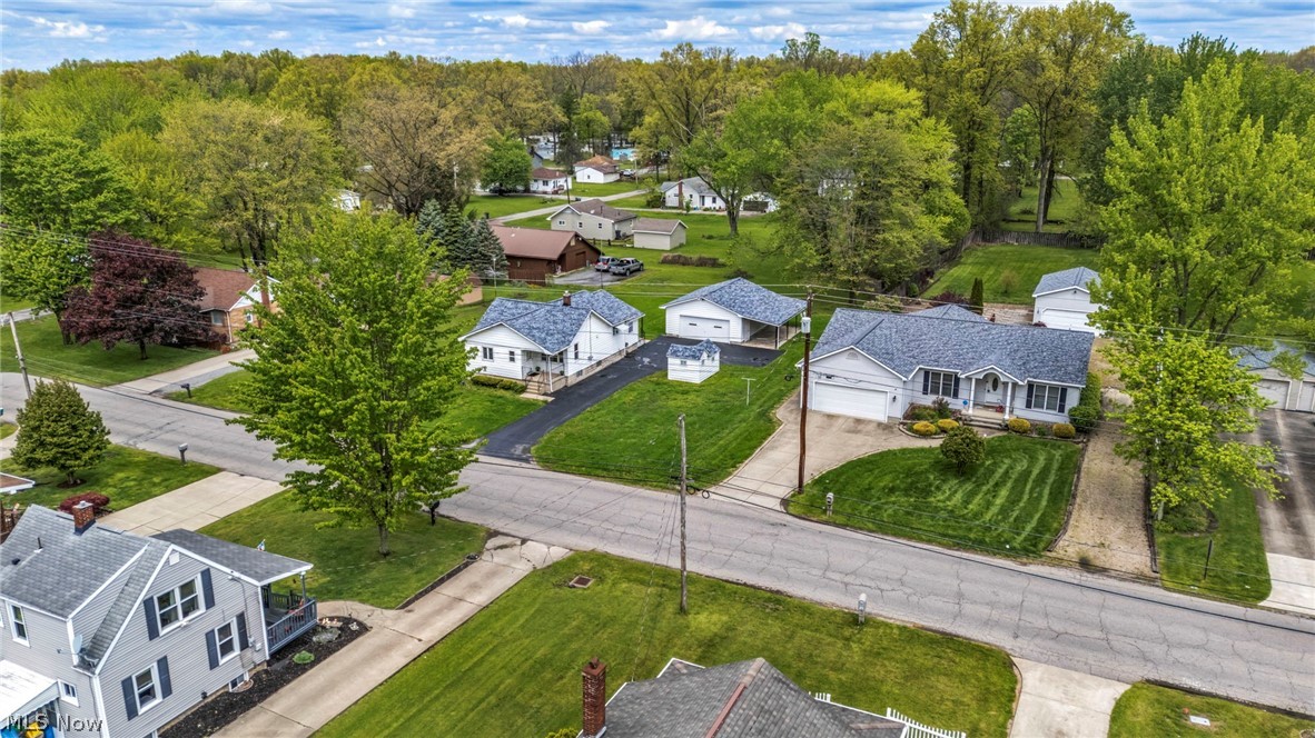 2131 Overland Avenue NE Warren OH 44483