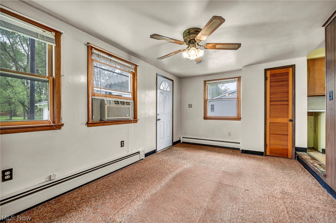 2131 Overland Avenue NE Warren OH 44483
