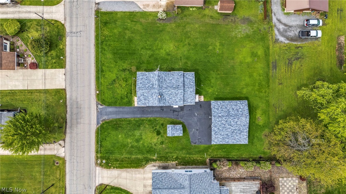 2131 Overland Avenue NE Warren OH 44483