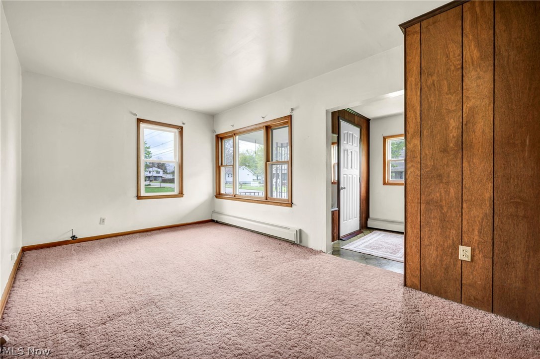 2131 Overland Avenue NE Warren OH 44483