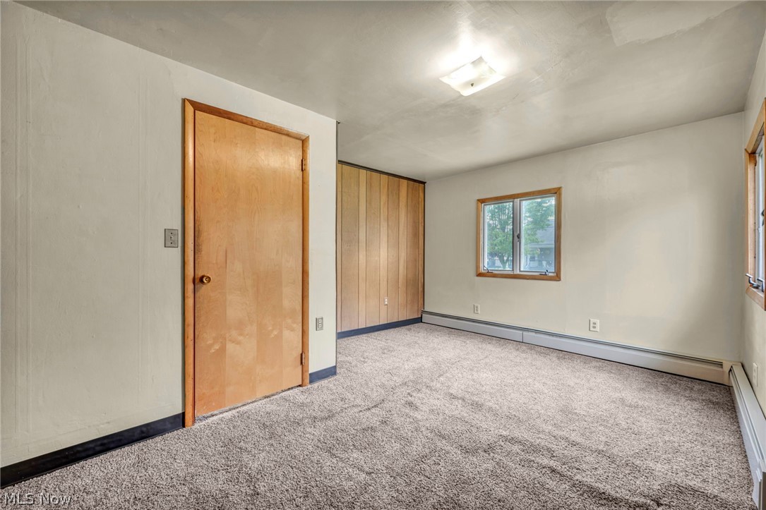 2131 Overland Avenue NE Warren OH 44483