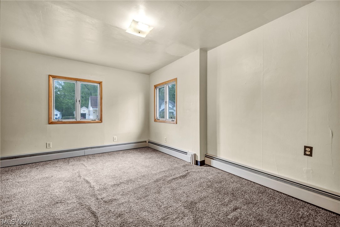 2131 Overland Avenue NE Warren OH 44483