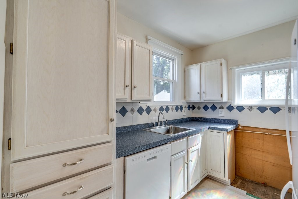 55 Akers Avenue Akron OH 44312