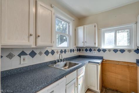 55 Akers Avenue Akron OH 44312