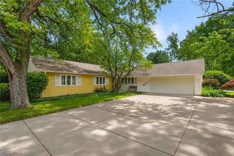 82 Barberry Drive Berea OH 44017