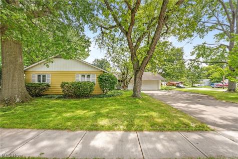 82 Barberry Drive Berea OH 44017