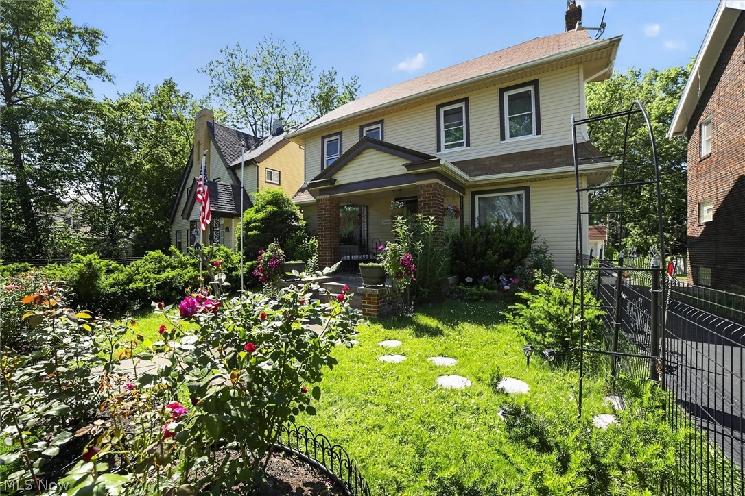 1066 Nela View Road Cleveland Heights OH 44112