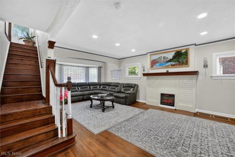 1066 Nela View Road Cleveland Heights OH 44112