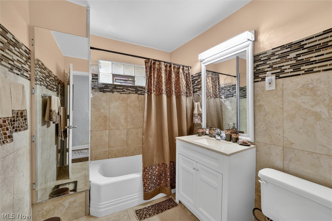 1066 Nela View Road Cleveland Heights OH 44112