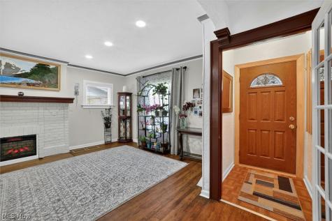 1066 Nela View Road Cleveland Heights OH 44112