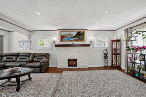 1066 Nela View Road Cleveland Heights OH 44112