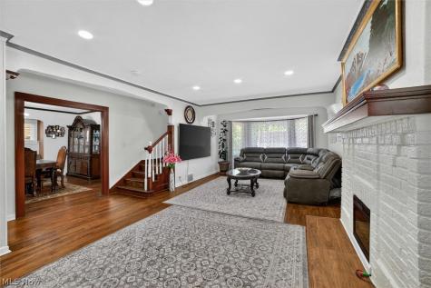 1066 Nela View Road Cleveland Heights OH 44112