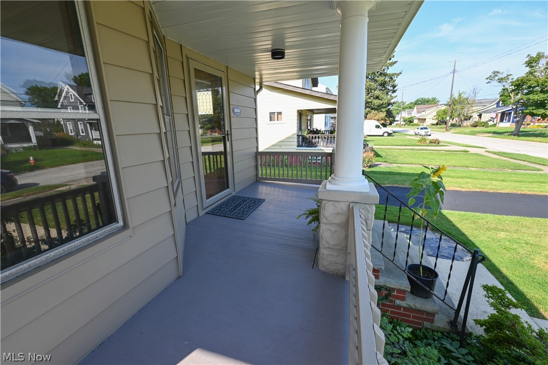 16805 Larchwood Avenue Cleveland OH 44135