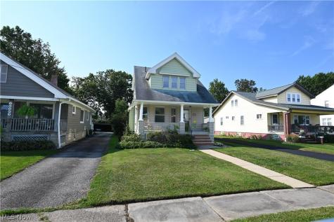16805 Larchwood Avenue Cleveland OH 44135