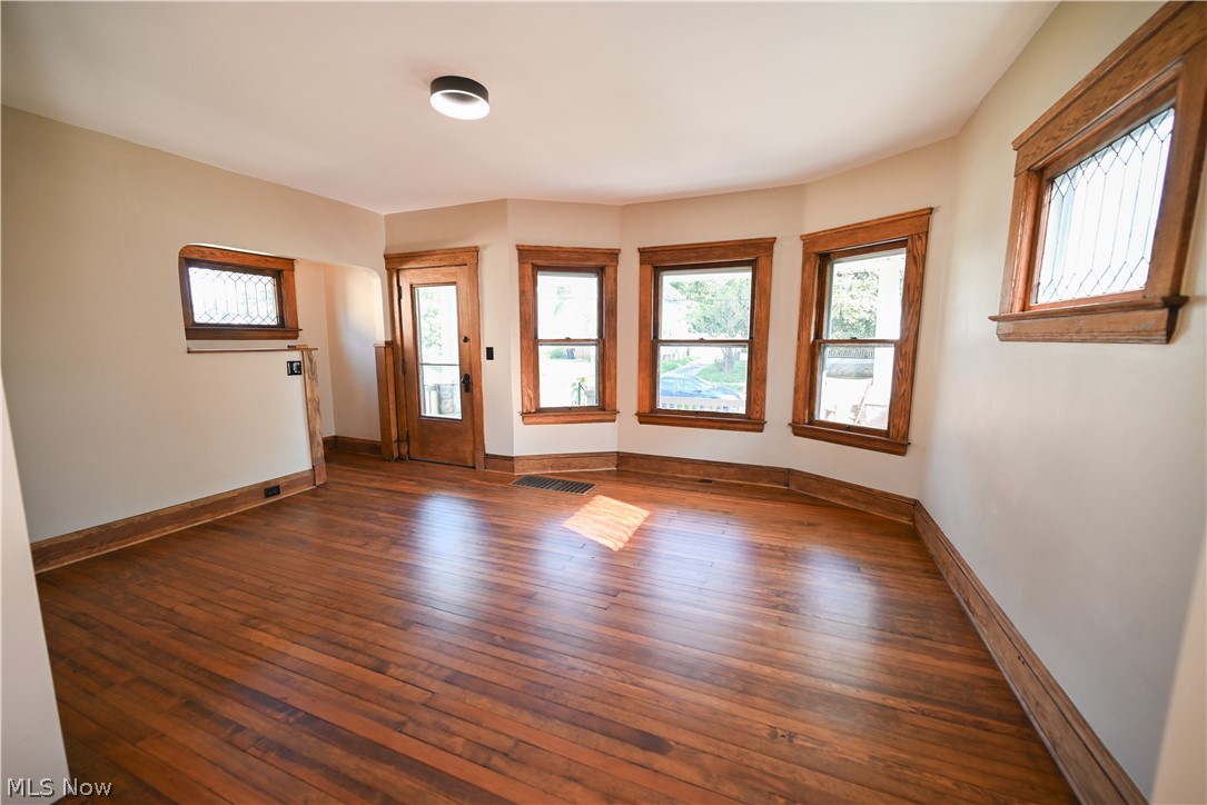 16805 Larchwood Avenue Cleveland OH 44135