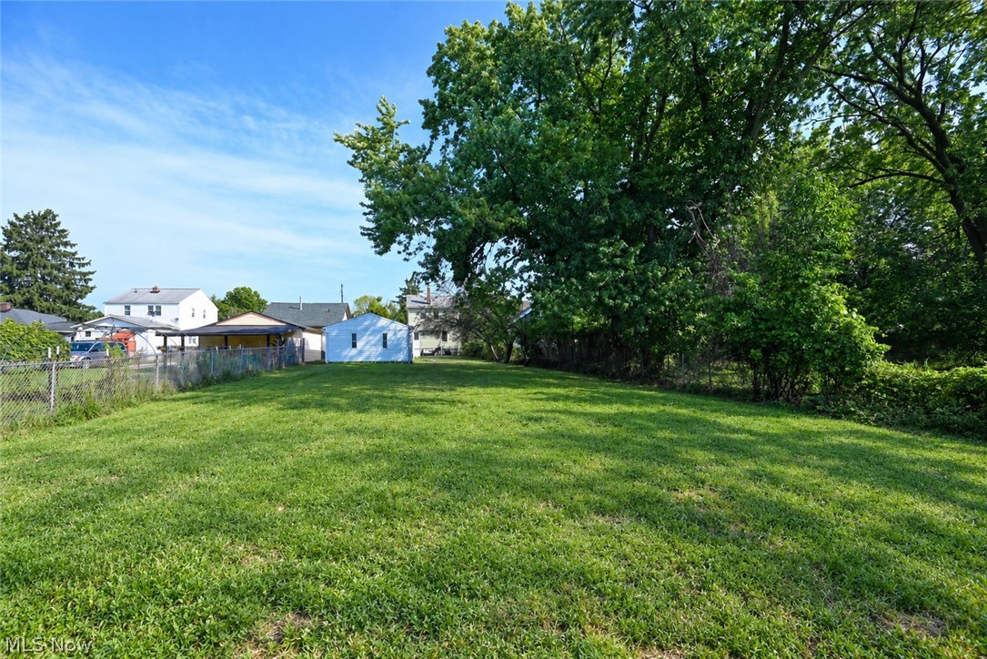 16805 Larchwood Avenue Cleveland OH 44135