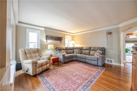 1156 Sunset Road Mayfield Heights OH 44124