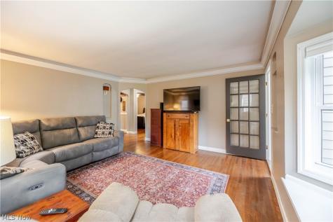 1156 Sunset Road Mayfield Heights OH 44124