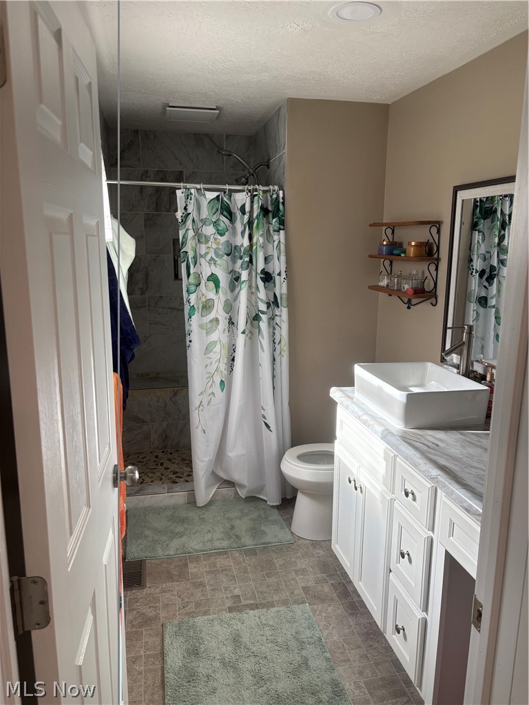 403 Carrie Avenue Barnesville OH 43713