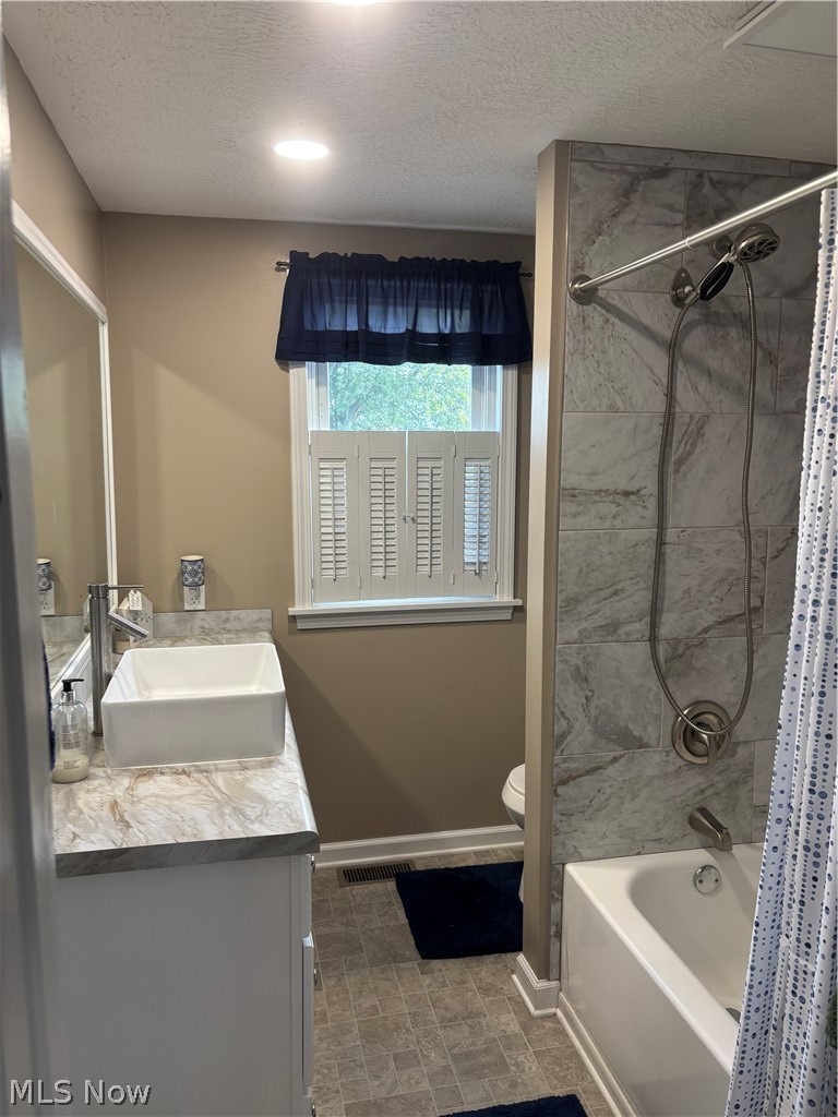 403 Carrie Avenue Barnesville OH 43713
