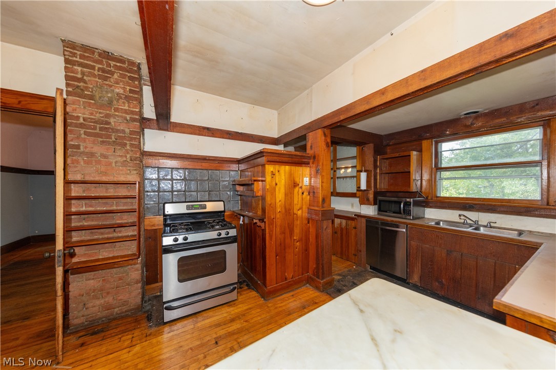 2212 Bellfield Avenue Cleveland Heights OH 44106