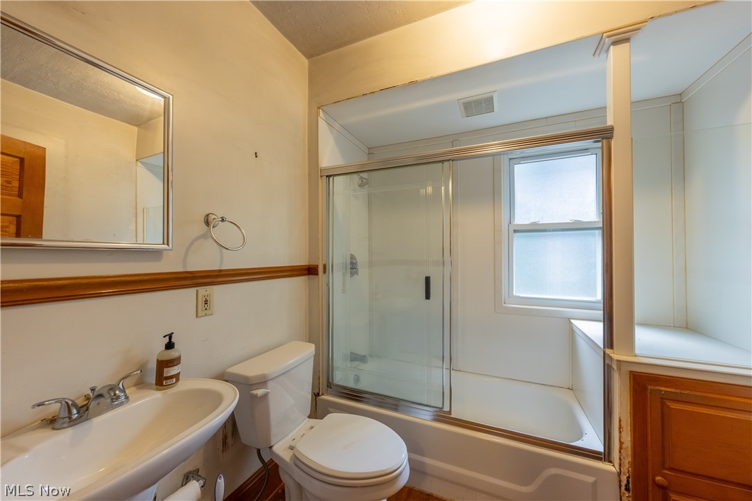 2212 Bellfield Avenue Cleveland Heights OH 44106
