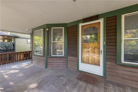 2212 Bellfield Avenue Cleveland Heights OH 44106