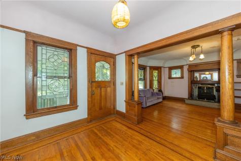 2212 Bellfield Avenue Cleveland Heights OH 44106