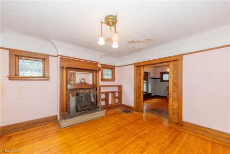 2212 Bellfield Avenue Cleveland Heights OH 44106