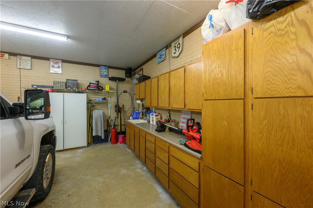 962 Shane Drive SW Sugarcreek OH 44681