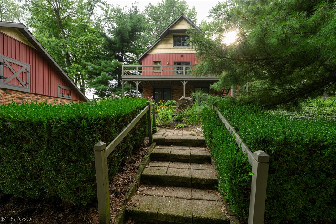 962 Shane Drive SW Sugarcreek OH 44681