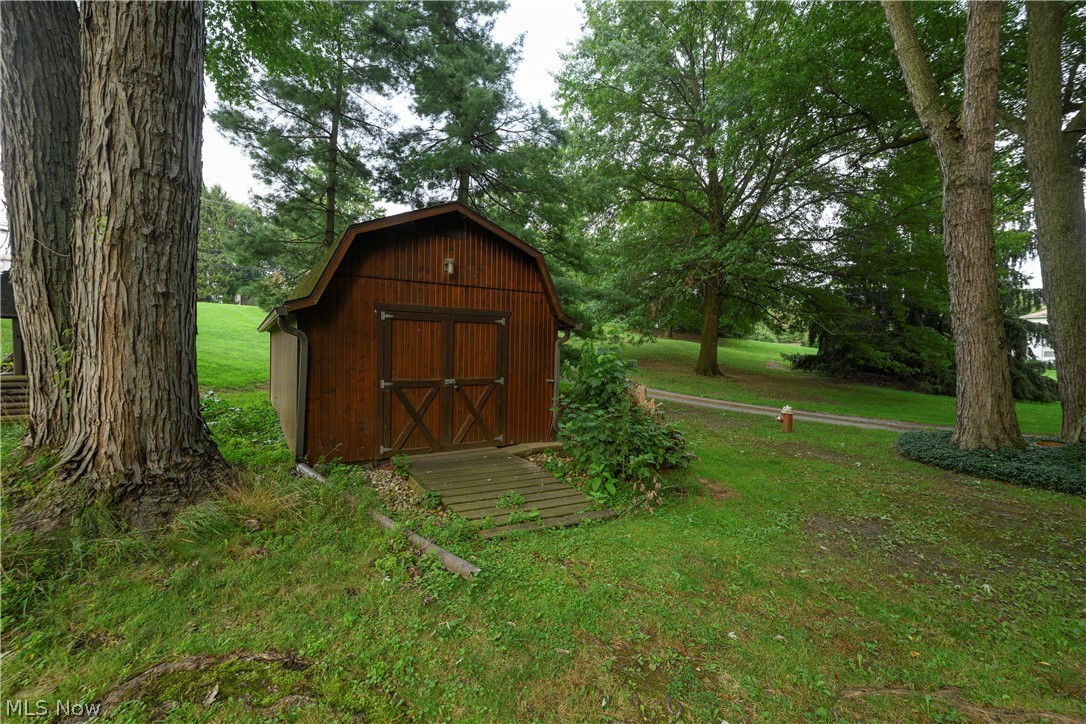962 Shane Drive SW Sugarcreek OH 44681