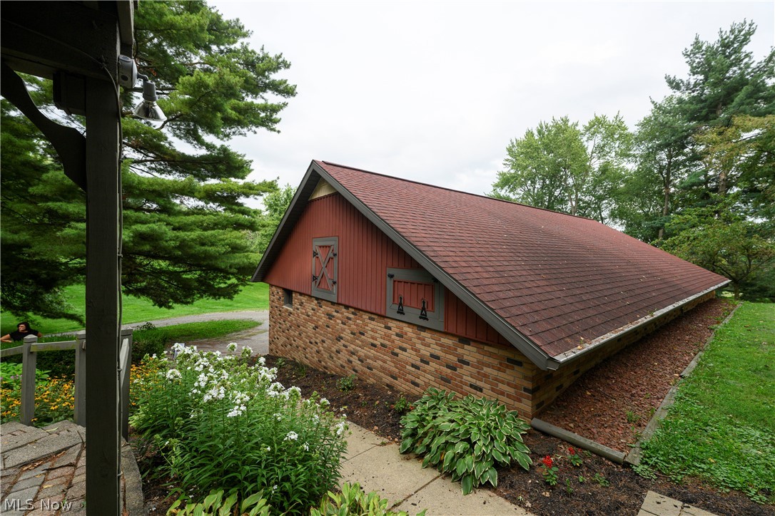 962 Shane Drive SW Sugarcreek OH 44681