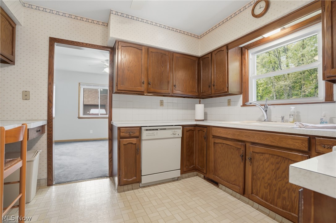 5912 Woodward Drive Akron OH 44319