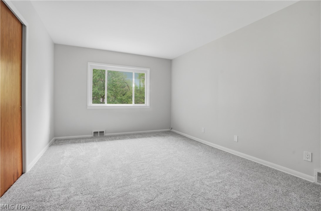 5912 Woodward Drive Akron OH 44319