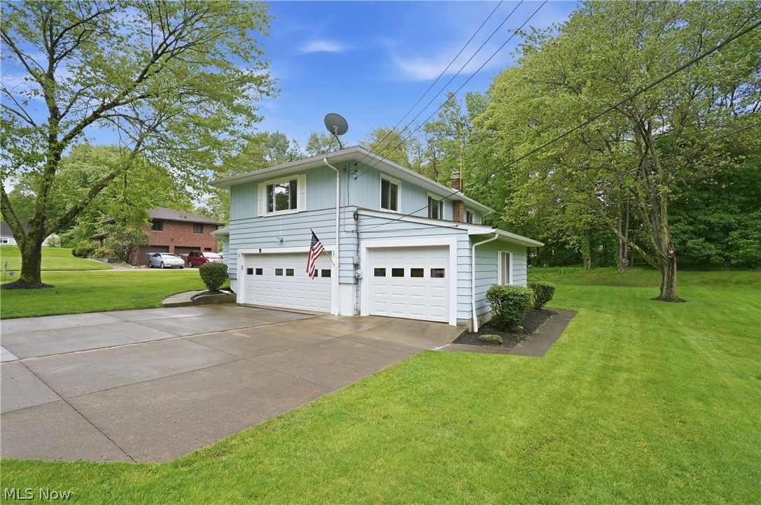 5912 Woodward Drive Akron OH 44319