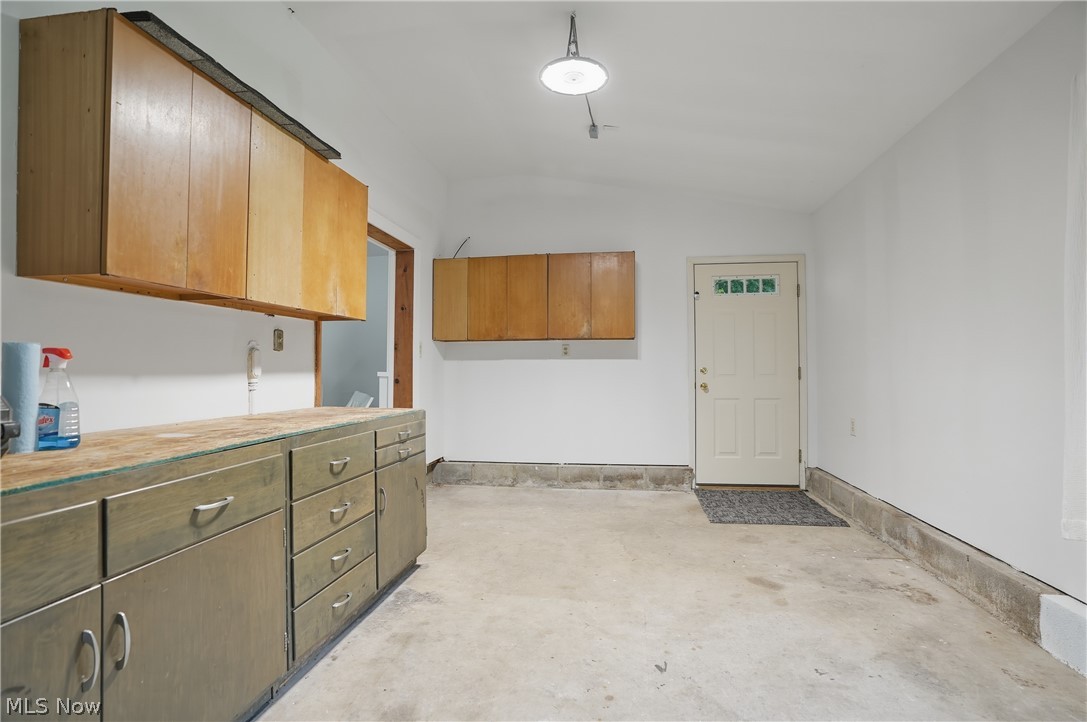 5912 Woodward Drive Akron OH 44319