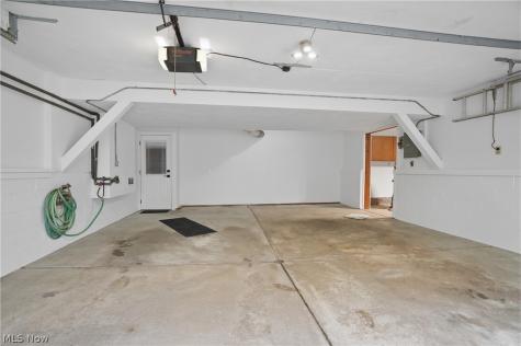 5912 Woodward Drive Akron OH 44319
