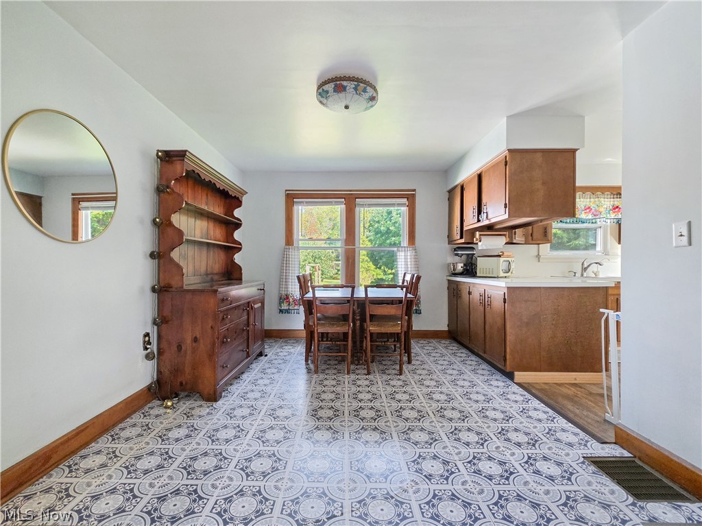 4605 New London Road Saybrook OH 44004