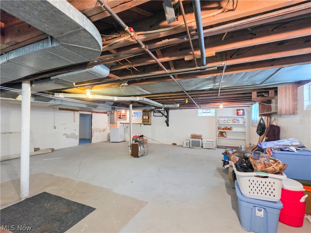 4605 New London Road Saybrook OH 44004