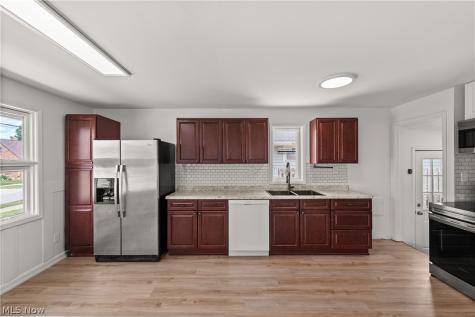 3323 Wales Avenue Parma OH 44134